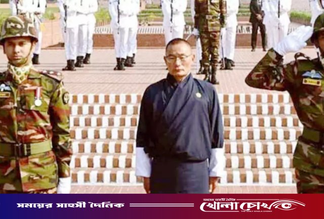 সাভার স্মৃতিসৌধে ভুটানের প্রধানমন্ত্রীর শ্রদ্ধা
