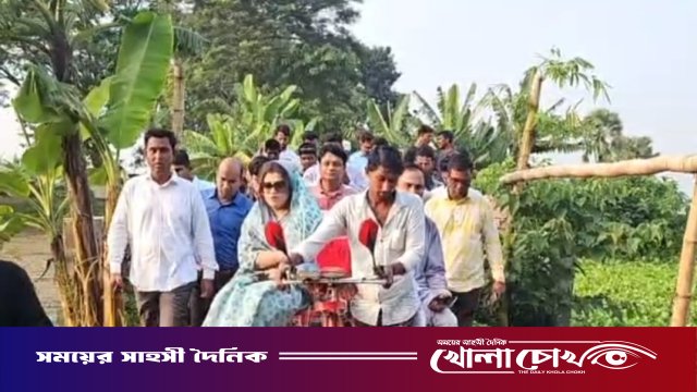 অটোভ্যানে করে নির্বাচনী এলাকা ঘুরে প্রশংসায় ভাসছেন শামা ওবায়েদ