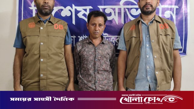 সাভারে ৩০ পিস ইয়াবাসহ মাদক ব্যবসায়ী গ্রেপ্তার