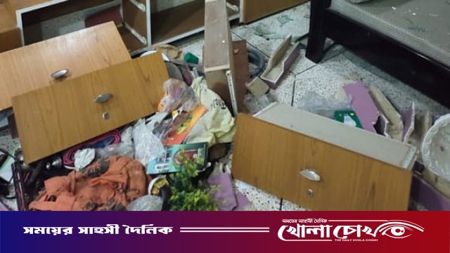 রাজশাহীতে ছাত্রলীগের সাবেক নেতার বাড়িতে ককটেল হামলা