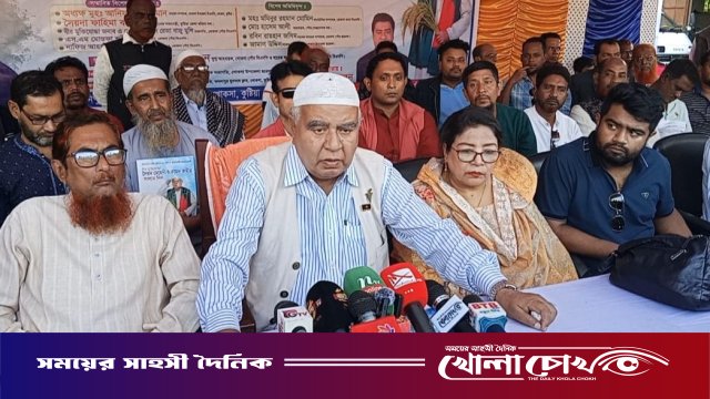 আরাফাত রহমান কোকো স্মৃতি ফুটবল টুর্নামেন্টের শুভ উদ্বোধন