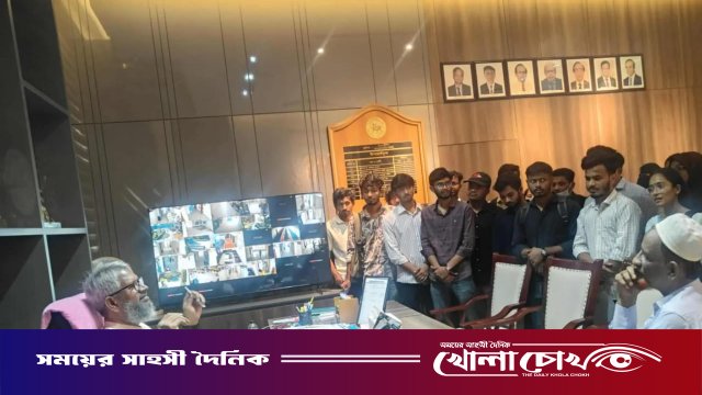 শিক্ষক সংকট নিরসনের দাবিতে কুবি'র সাংবাদিকতা বিভাগের স্মারকলিপি প্রদান