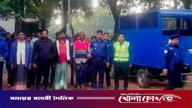 নওগাঁয় পুলিশের ‘অপারেশন ফার্স্ট লাইট’ তিন উপজেলায় বিশেষ অভিযানে গ্রেপ্তার ২৩