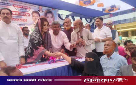 ভাঙ্গায় শামা ওবায়েদের পথসভা: বেগম খালেদা জিয়ার সুস্থতা কামনায় দোয়া প্রার্থনা