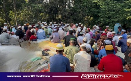 বিএনপির চেয়ারপার্সন খালেদা জিয়ার রোগমুক্তি কামনায় মহম্মদপুরে দোয়া মাহফিল