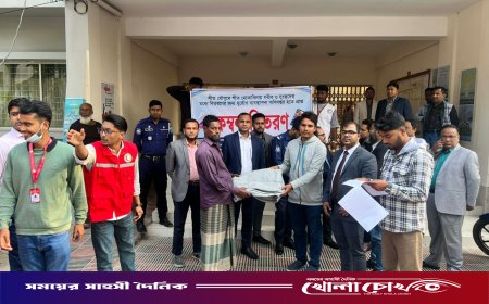 রেড ক্রিসেন্টের উদ্যোগে শীতার্তদের মাঝে ১০০ কম্বল বিতরণ