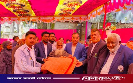 রাণীনগরে মানব সেবায় প্রতিদিন সংগঠনের উদ্যোগে শীতবস্ত্র বিতরণ