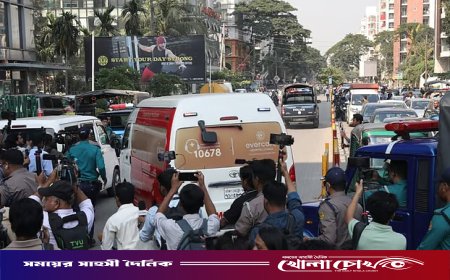 মাথায় গুলিবিদ্ধ শরিফ ওসমান বিন হাদিকে সিঙ্গাপুরে নেওয়া হচ্ছে