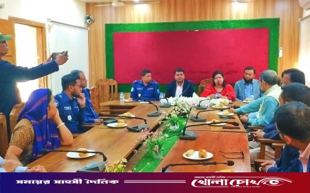 পোস্টাল ব্যালটে ভোটদান নিয়ে সরকারি কর্মকর্তাদের অবহিতকরণ সভা