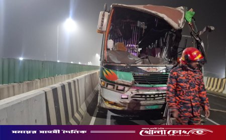 ‎ঢাকা-মাওয়া এক্সপ্রেসওয়েতে ঘনকুয়াশায় নিয়ন্ত্রণ হারিয়ে বাস-ট্রাকের সংঘর্ষে আহত-১০