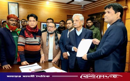 মাগুরা-২ আসনে বিএনপি মনোনীত প্রার্থী নিতাই রায় চৌধুরীর মনোনয়নপত্র দাখিল