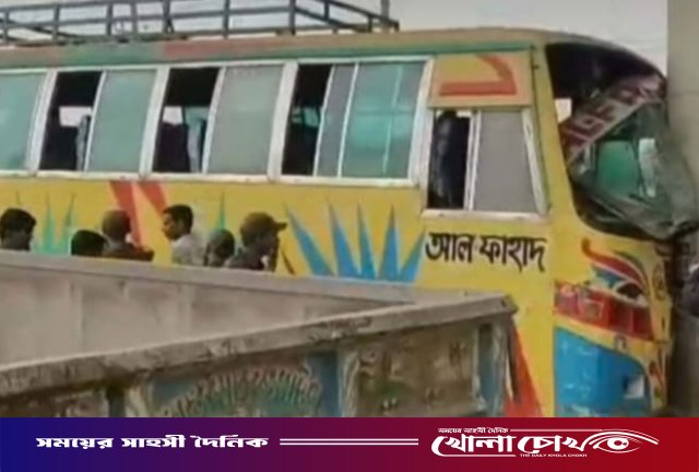ব্রাহ্মণবাড়িয়ায় বাস দুর্ঘটনায় ১১ আনসার সদস্য আহত