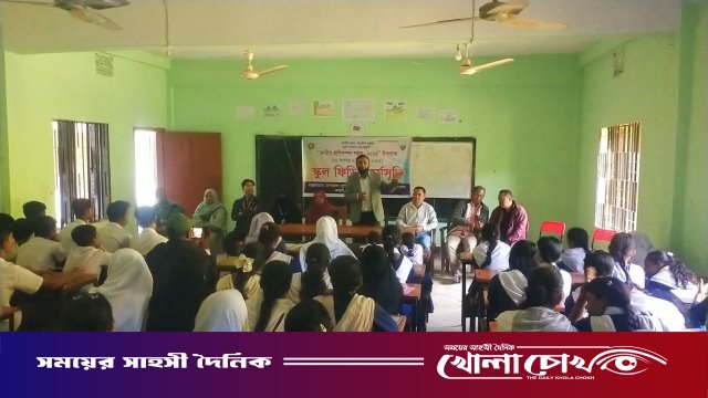 কাপ্তাইয়ে প্রাণিসম্পদ সপ্তাহে কেআরসি হাই স্কুলে শিক্ষার্থীদের মাঝে ‘সিদ্ধ ডিম’ বিতরণ