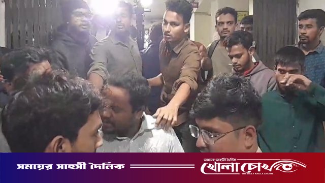 ব্রাকসু নির্বাচন স্থগিত: প্রশাসনিক ভবনে তালা দেওয়াকে কেন্দ্র করে উত্তেজনা, মুখোমুখি ছাত্রদল–শিক্ষার্থীরা