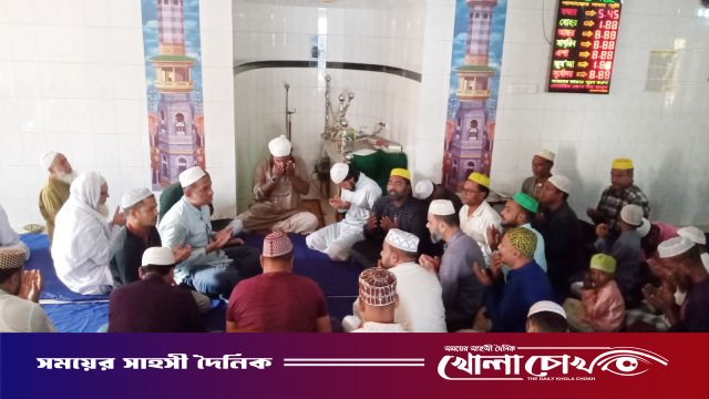 রাণীনগরে খালেদা জিয়ার রোগমুক্তি কামনায় যুবদলের দোয়া মাহফিল