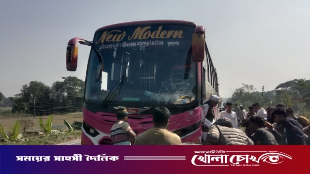 ভাঙ্গায় বাসের চাপায়  মা-মেয়ে-নাতি সহ নিহত: ৪, আহত-৪