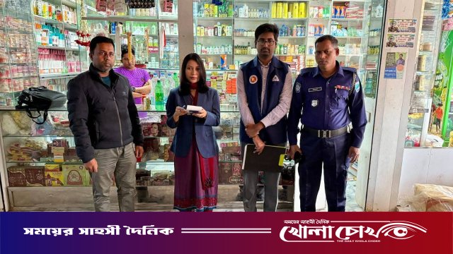 সদরপুরে মোবাইল কোর্টের অভিযানে নকল প্রসাধনী জব্দ, দোকানিকে জরিমানা