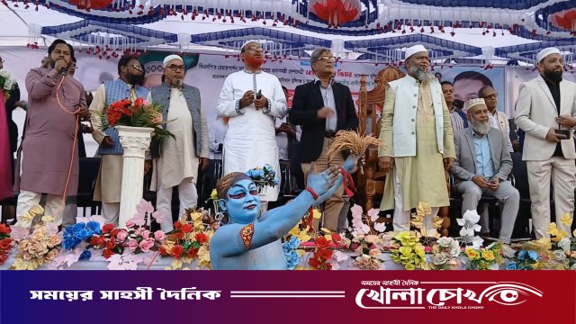 মুন্সীগঞ্জে জনসভায় খালেদা জিয়ার সুস্থতা কামনায় মোনাজাত পরিচালনা করলেন এমপি প্রার্থী আব্দুল্লাহ