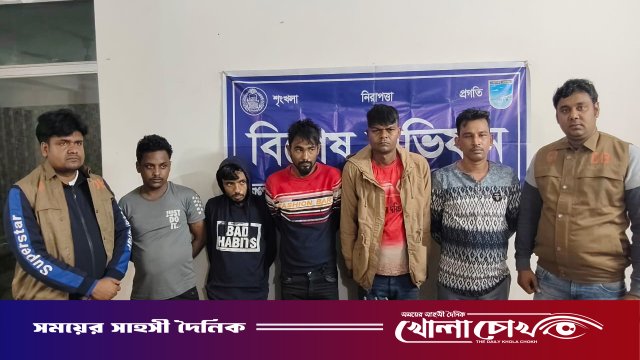 সাভারে ডাকাতির প্রস্তুতিকালে অস্ত্রসহ ৫ ডাকাত গ্রেফতার