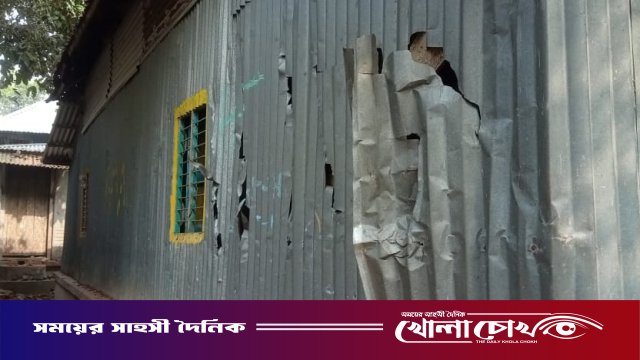 সালথায় কৃষকের বসতবাড়িতে প্রতিপক্ষের হামলা, ভাঙচুর