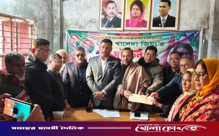 রাণীনগরে ক্ষতিগ্রস্ত ও অসচ্ছল বিএনপি নেতাকর্মীদের আর্থিক সহায়তা প্রদান