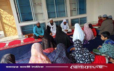 সদরপুর মডেল মসজিদে কুরআন হাতে নিলো শিক্ষার্থীরা