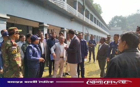 মাগুরা-১ আসনের ভোটকেন্দ্র পরিদর্শনে রিটার্নিং অফিসার ও প্রশাসনের শীর্ষ কর্মকর্তারা