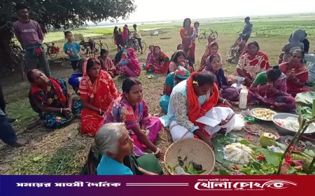 মাগুরায় পৌষ সংক্রান্তি উপলক্ষে ঐতিহ্যবাহী বাস্ত পূজা উদযাপন