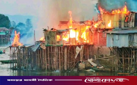 রান্নাঘরের আগুনে পুড়ে ছাই ৫ পরিবারের স্বপ্ন