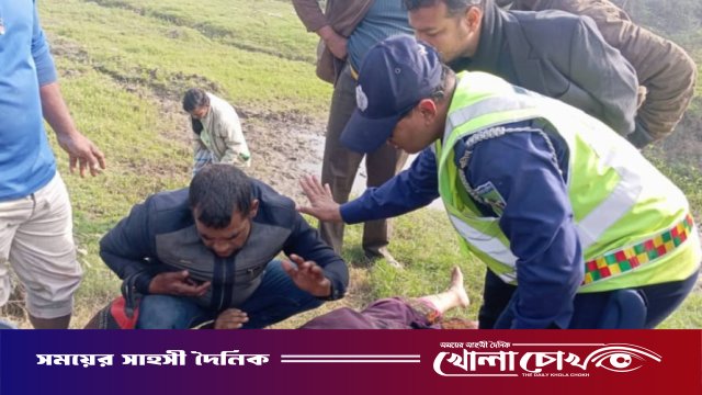 সরাইলে নিয়ন্ত্রণ হারিয়ে খাদে দিগন্ত পরিবহনের বাস, আহত ১৫