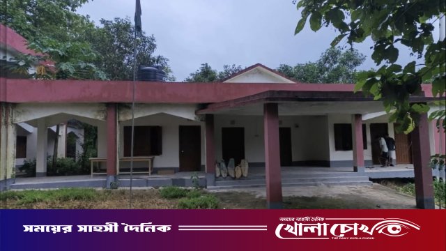 আমার একটা লোমও ছিঁড়তে পারবে না - সাংবাদিককে ইউপি চেয়ারম্যানের হুমকি