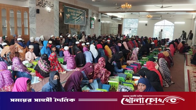 মাগুরায় ৩৬টি মক্তবের ২৭০ শিশুকে পবিত্র কুরআনের প্রথম সবক ও শিক্ষা উপকরণ প্রদান