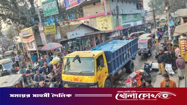 যানজটের নগরীতে পরিণত জলঢাকা