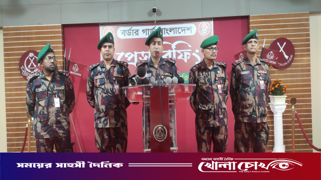 পাহাড়ে নির্ভয়ে ভোট প্রদানের কাজ করে যাচ্ছে ৯ বিজিবির