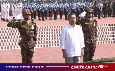 জাতীয় স্মৃতিসৌধে প্রধানমন্ত্রী তারেক রহমানের শ্রদ্ধা