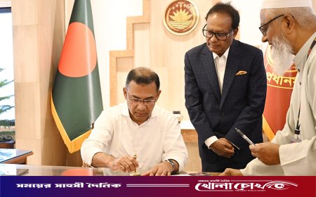 প্রথমবারের মতো তেজগাঁও কার্যালয়ে অফিস করলেন প্রধানমন্ত্রী তারেক রহমান