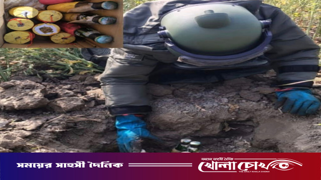 নওগাঁয় মুদি দোকানের পাশ থেকে বোমা সদৃশ্য বস্তু উদ্ধার
