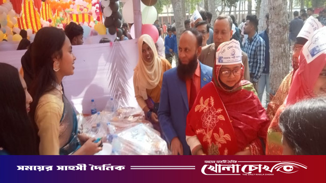 সালথার নবকাম পল্লী কলেজে দুই দিনব্যাপী পিঠা মেলার উদ্বোধন