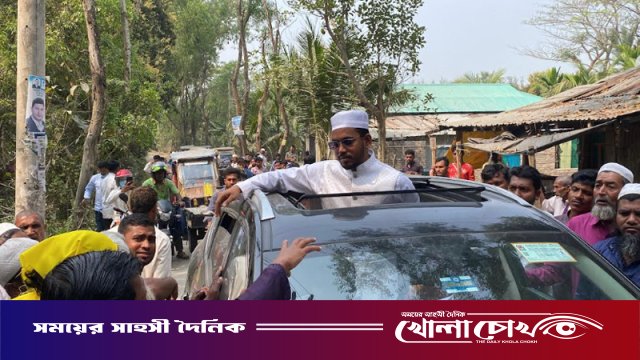 ক্ষতিগ্রস্ত এলাকা পরিদর্শনে গিয়ে হামলার মুখে এমপি হান্নান মাসউদ