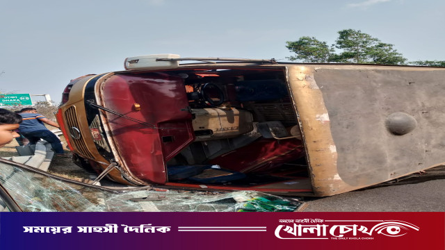 ভাঙ্গায় দুটি বাস উল্টে আহত ১০–১৫  জন