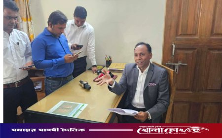 ভূমি প্রতিমন্ত্রীর আকস্মিক পরিদর্শন, তালাবদ্ধ সিদ্ধিরগঞ্জ ভূমি অফিস, কর্মকর্তারা অনুপস্থিত