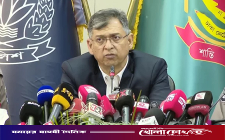 সন্ত্রাসী ও চাঁদাবাজদের তালিকা তৈরি হচ্ছে, দ্রুতই ব্যবস্থা: স্বরাষ্ট্রমন্ত্রী