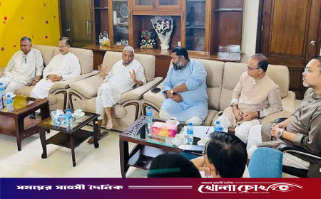 ঈদের ছুটির আগেই শ্রমিকদের বেতন-বোনাস পরিশোধের কড়া নির্দেশ শ্রমমন্ত্রীর