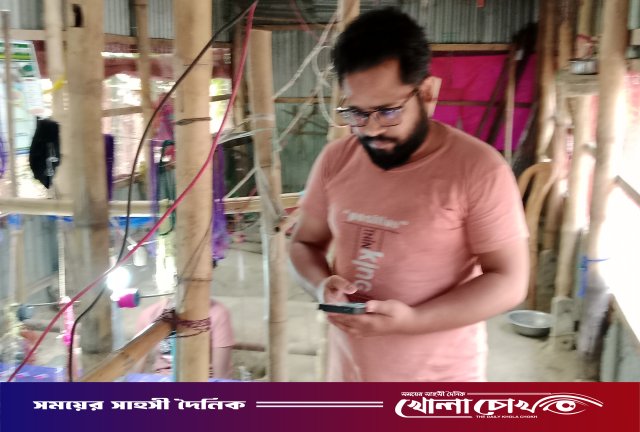 আলফাডাঙ্গার পানাইলে তরুণ উদ্যোক্তার তাঁতে বুনছে কর্মসংস্থান ও সম্ভাবনার নতুন গল্প