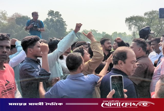 সাভার স্মৃতিসৌধে জাতীয় পার্টি ও ছাত্রশক্তির হাতাহাতি