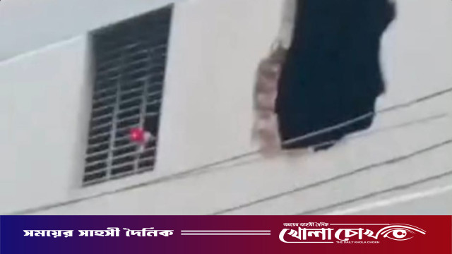 নওগাঁ জেলা আওয়ামীলীগের ভাঙা অফিসে বেজে উঠল বঙ্গবন্ধুর ৭ই মার্চের ঐতিহাসিক ভাষণ