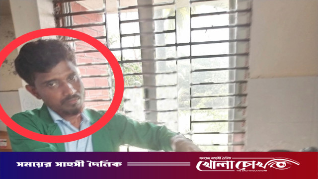 নাজিরপুরে স্বেচ্ছায় অব্যাহতি নেওয়ার পর স্বপদে কর্মরত স্বাস্থ্যকর্মী