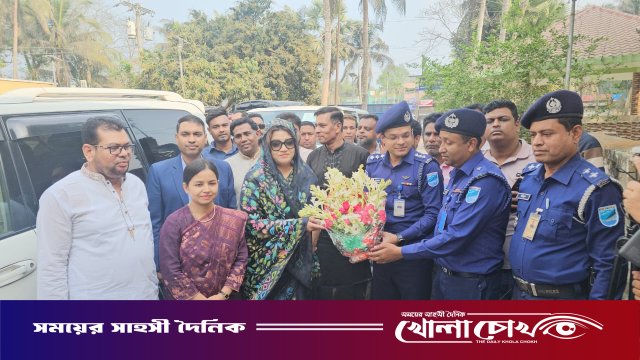 নগরকান্দা থানা পরিদর্শন করলেন পররাষ্ট্র প্রতিমন্ত্রী শামা ওবায়েদ