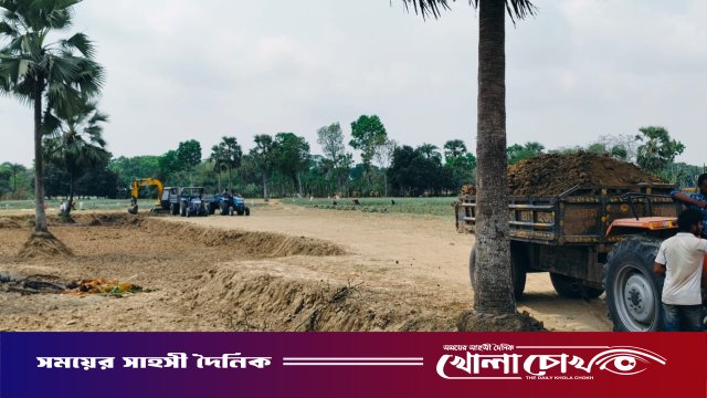 সালথায় দিনরাত চলছে ফসলি জমির মাটি কাটার মহোৎসব: প্রশাসনের ভূমিকা নিয়ে প্রশ্ন