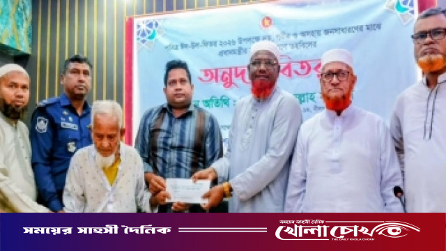 প্রধানমন্ত্রীর ত্রান তহবিলের অনুধান পেলেন জলঢাকার ৫০০ শত অসহায় দারিদ্র্য পরিবার
